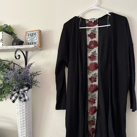 Charlotte Russe size medium in NWT open front black cardigan - Picture 2 of 6